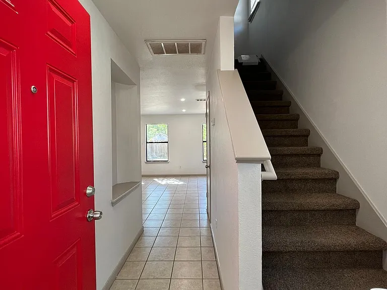 9708 Sugar Hill Dr #B — Photo 9