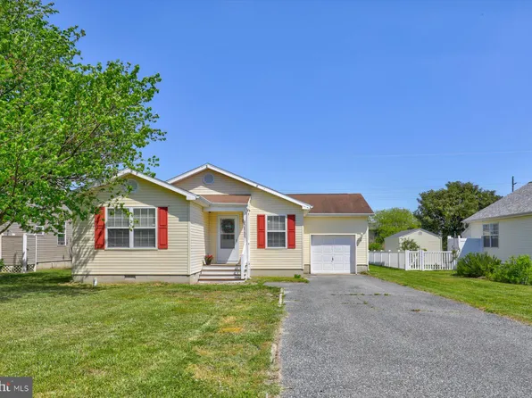 38205 Clover Ln, Frankford, DE 19945