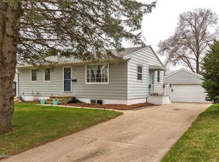 3926 6th St NW, Rochester, MN 55901