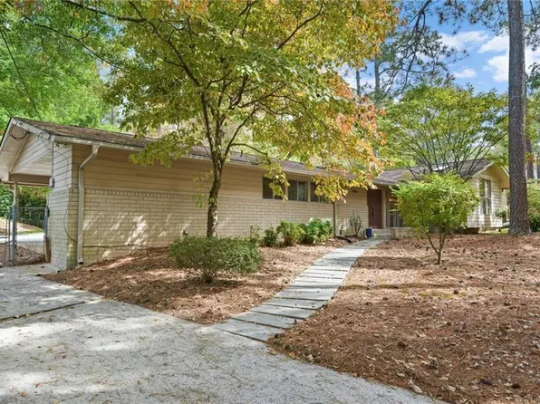 705 Edgewater Trl NW, Sandy Springs, GA 30328