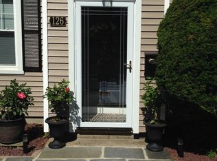 126 Oakville Ave, Waterbury, CT 06708