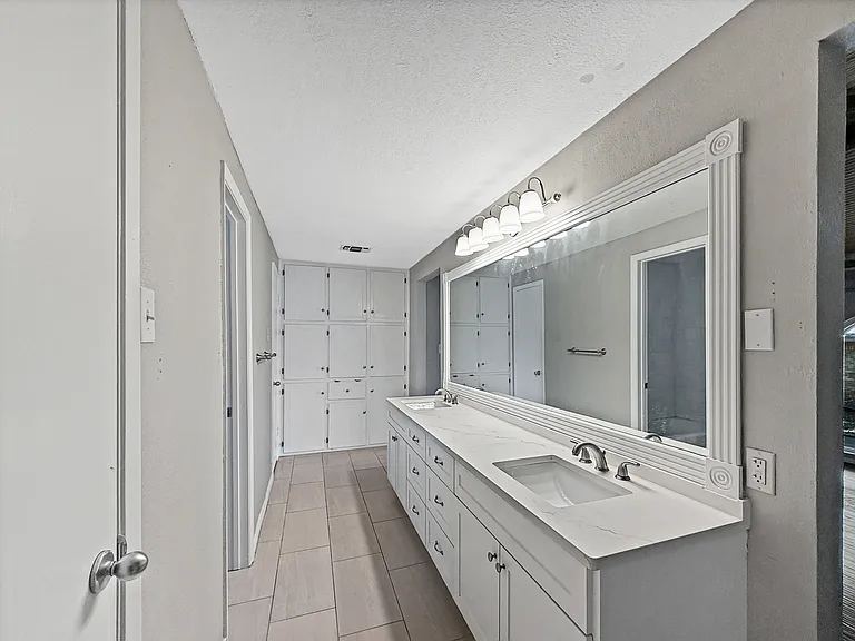 6251 Shirley Dr — Photo 27