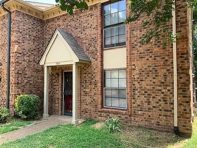 1682 Smokehouse Dr