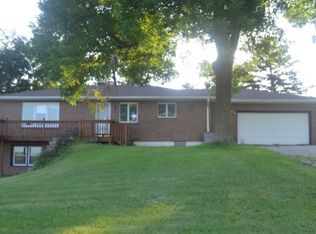 307 1st St, Bellechester, MN 55027