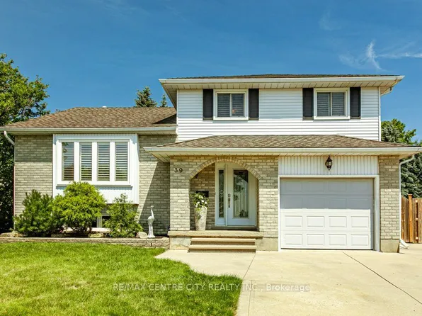 39 Bonnybank Ct, Kitchener, ON N2E 3B9