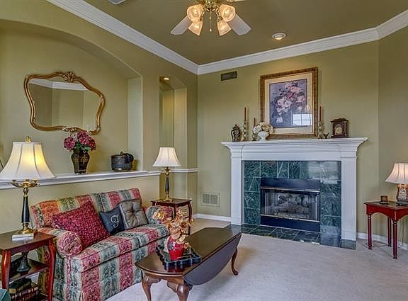 4th image of 4106 Bridlewood Ct