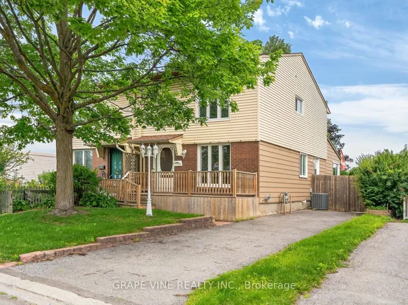 108 Fieldgate Dr, Ottawa, ON K2J 1T9