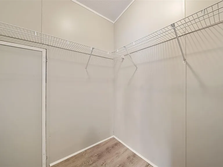 16333 Lone Corral Ct — Photo 18