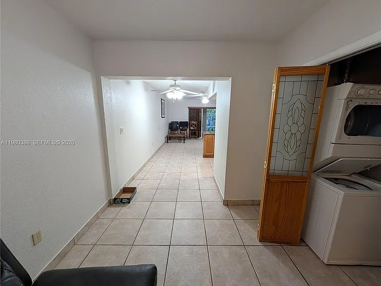 1037 SW 76th Ave #1037 — Photo 3