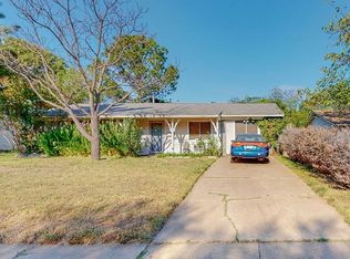 515 Stonewall Dr, Euless, TX 76039