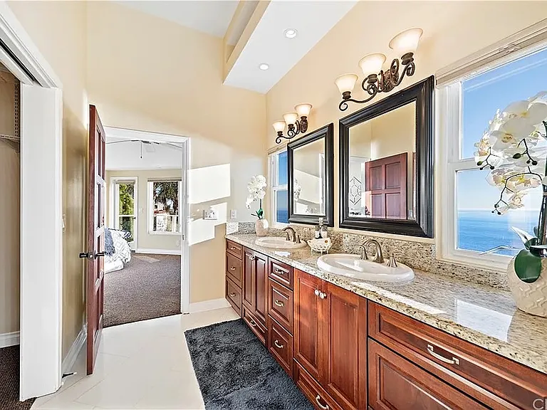 2501 Duarte Way — Photo 50
