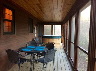 6441 Lilypad Ln, Saugatuck, MI