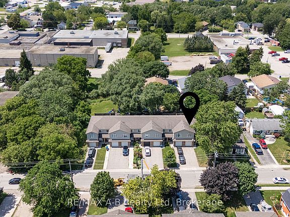 3rd image of 280 Railway Ave