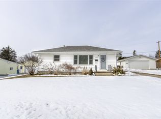 1102 Scott Ave, Waterloo, IA 50701