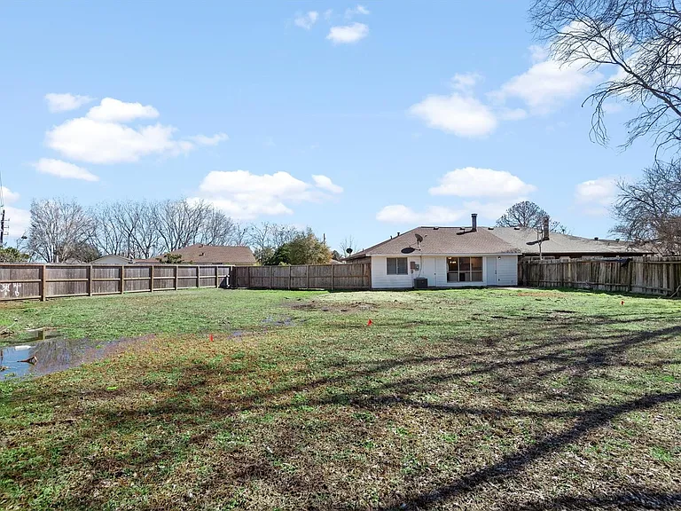 3706 Westmeadow Dr — Photo 19