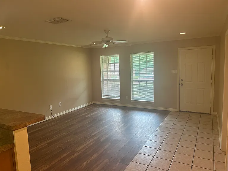 8317 Garrett Dr #8317 — Photo 8