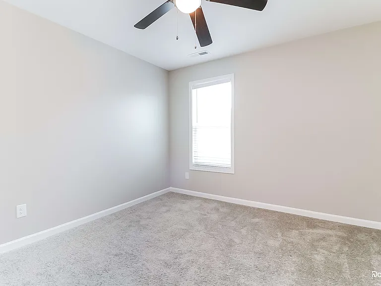 147 Forsyth Pkwy — Photo 11