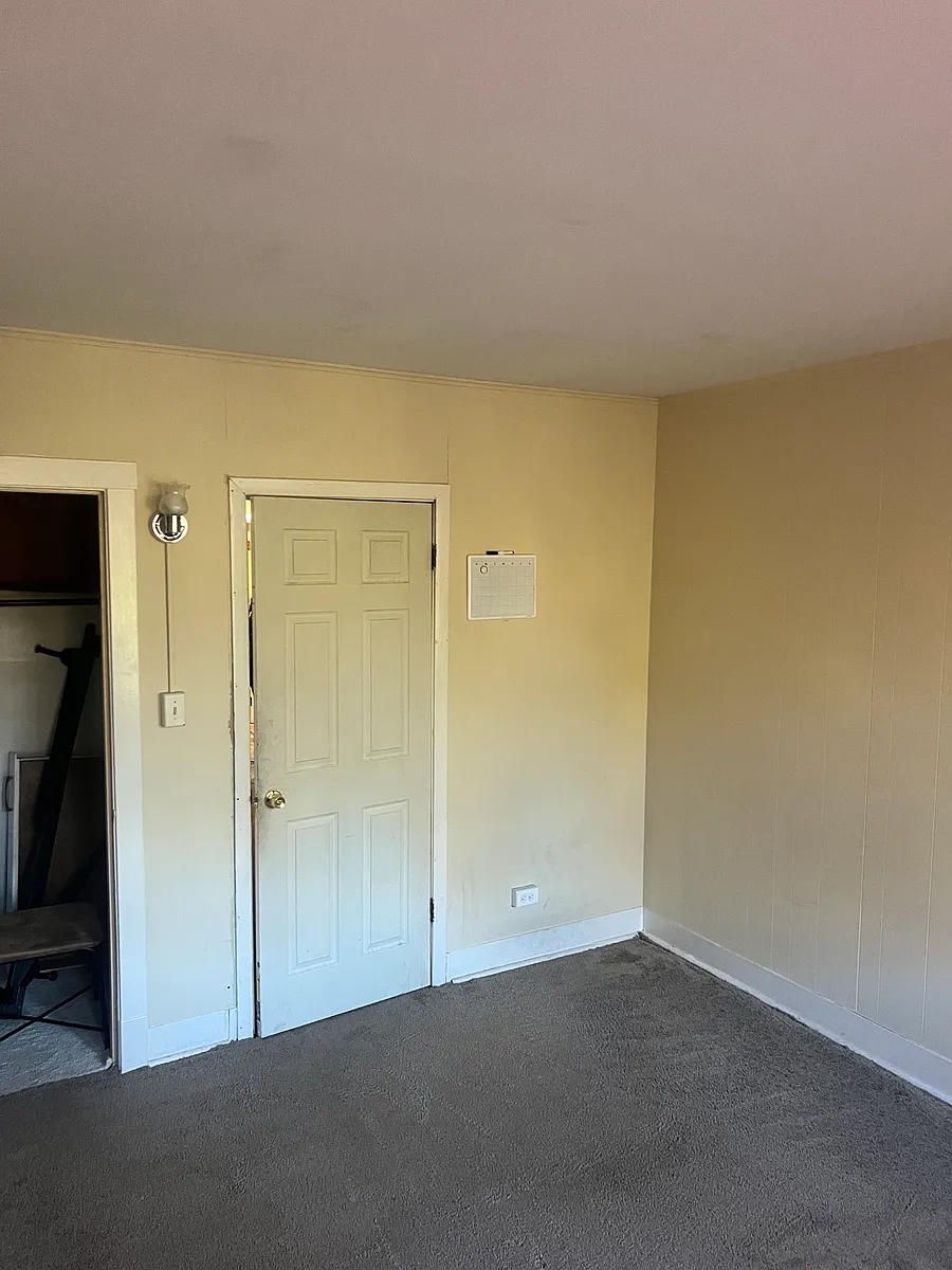 Building Photo - 1526 N Austin Blvd #2