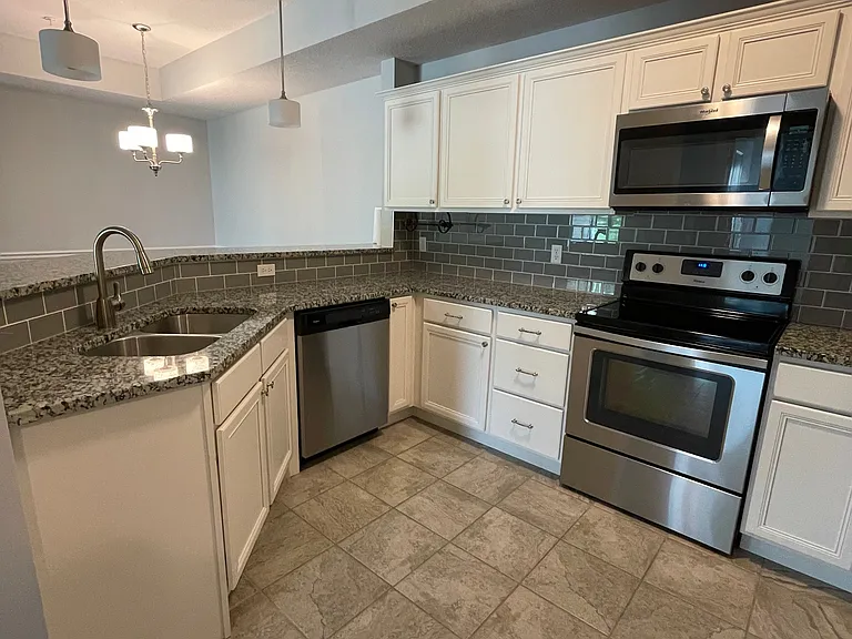 4006 W Worley St #207 — Photo 4