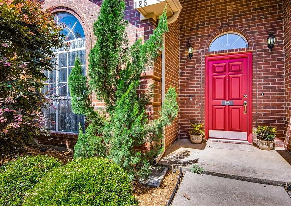 1st image of 125 Whispering Hills Dr