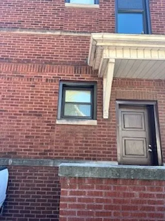 3600 W Diversey Ave