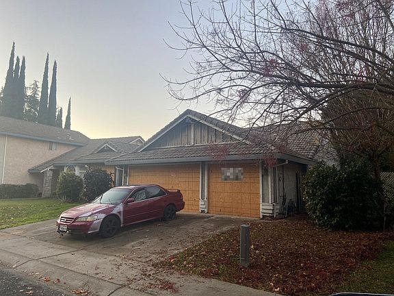 2nd image of 631 Scirocco Dr