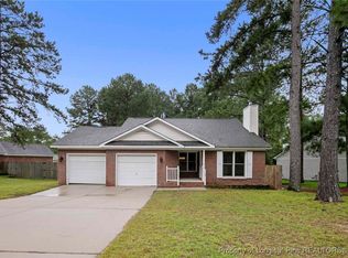 110 Windsor Ln, Raeford, NC 28376