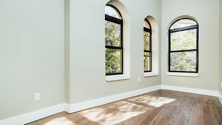 Rented by Nooklyn NYC LLC | media 64