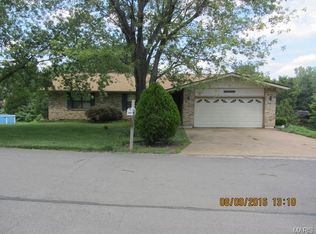 1857 Cottonwood Dr, Imperial, MO 63052