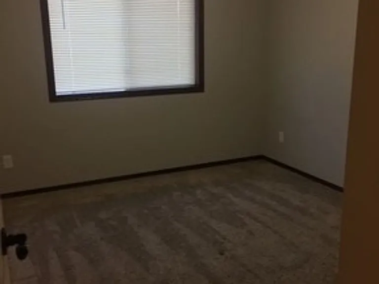 100 Tanner Ct — Photo 10