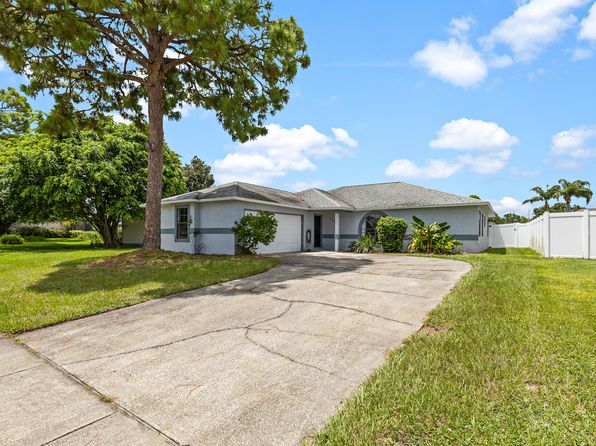 809 Kara Cir