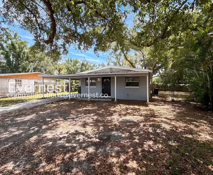 4207 E Sandalwood Cir S — Photo 4