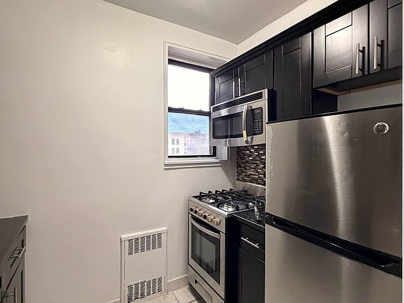 2nd image of 8502 139th St APT 4L