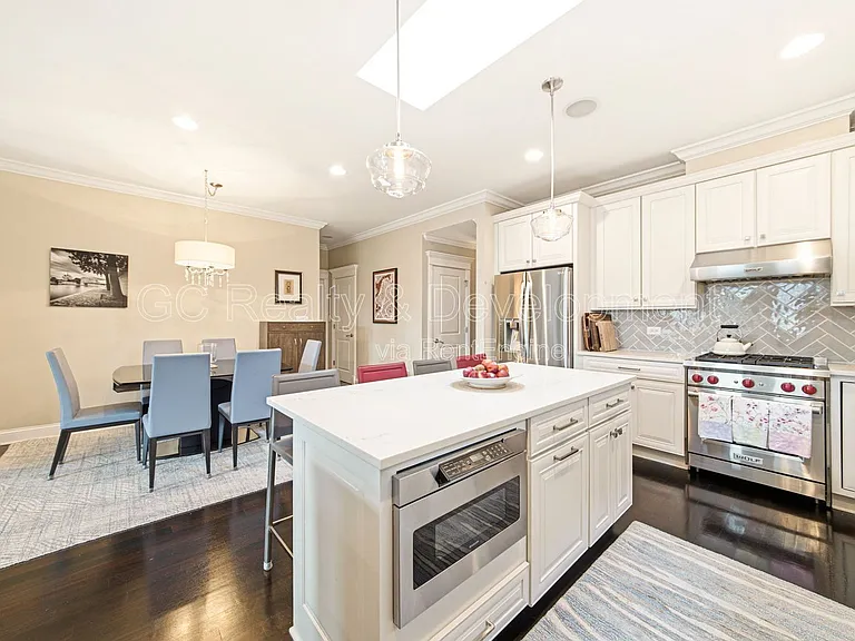 3934 N Janssen Ave #4 — Photo 13