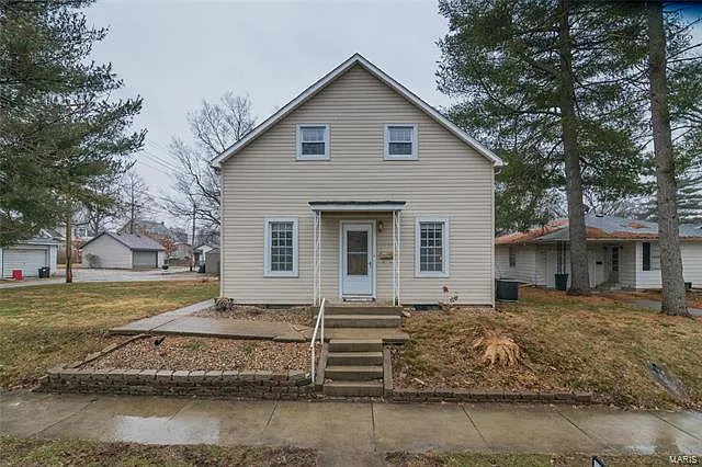 1217 Walnut St photo 1
