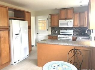 5 Frandon Dr, Danbury, CT 06811