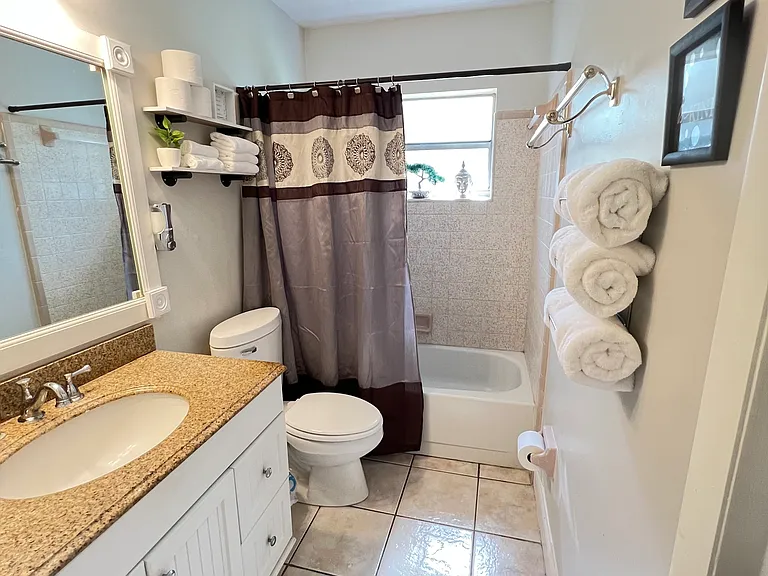 7507 Kenwood Rd — Photo 6