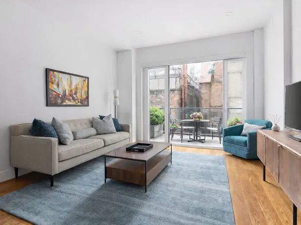 427 E 90th St #4C, New York, NY 10128