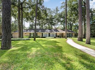 11707 Winshire Cir, Houston, TX 77024