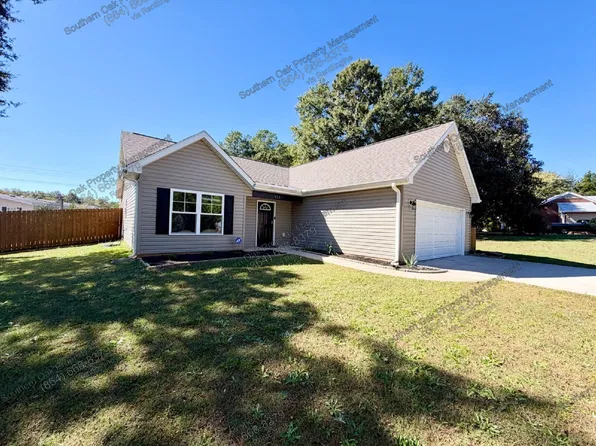 426 Cottage Grove Ln, Seneca, SC 29678