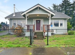 513 E St, Cosmopolis, WA 98537