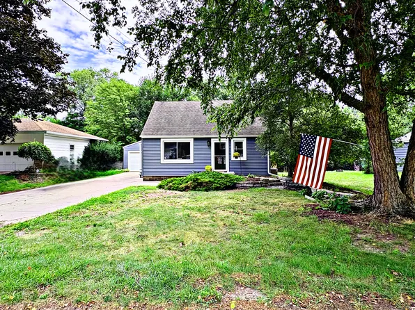 3114 Rypens Dr NW, Grand Rapids, MI 49504