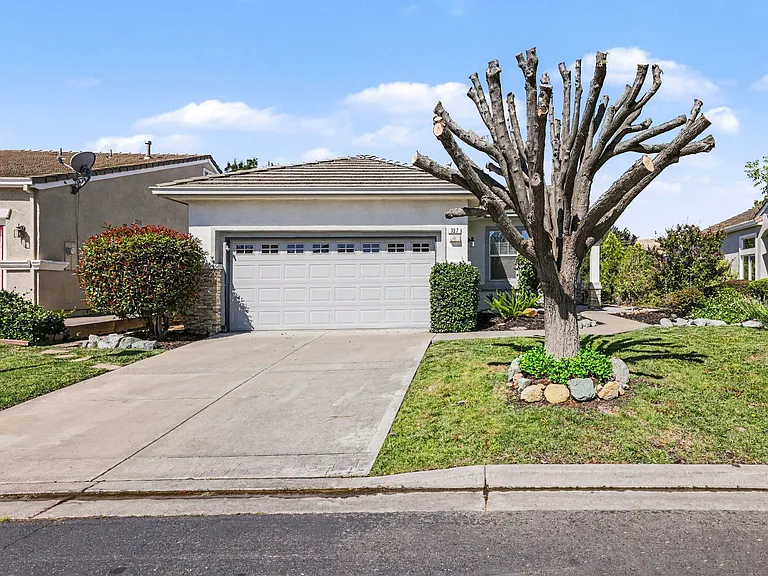 337 Upton Pyne Dr — Photo 8