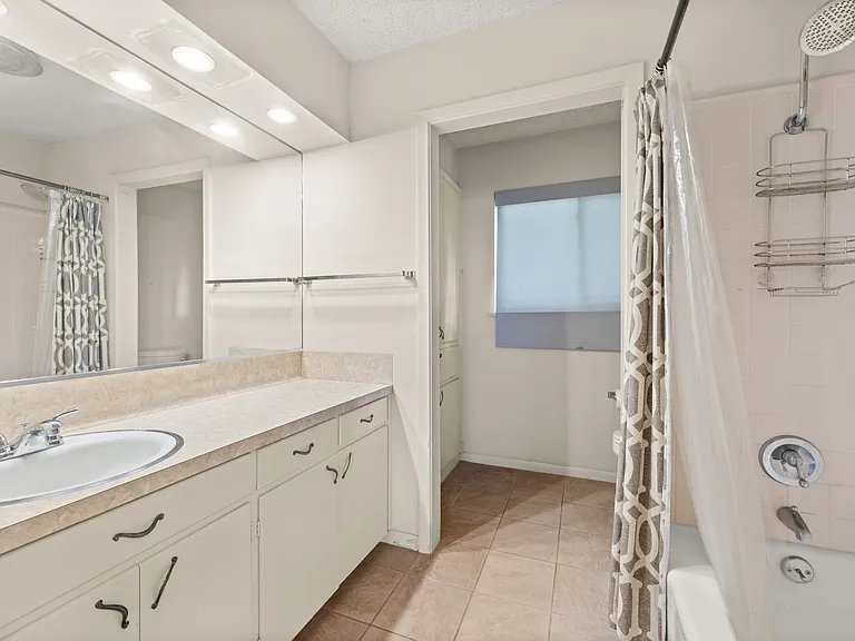 6501 Mesa Dr — Photo 23