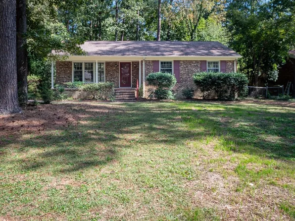 405 Thornwood Rd, Chapel Hill, NC 27517