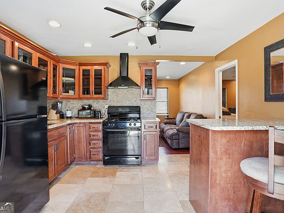 5th image of 8926 Ashton Rd