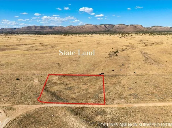 3462 W Limestone Dr, Paulden, AZ 86334