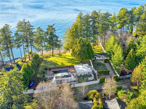 345 Gulf View Crescent, Point Roberts, WA 98281