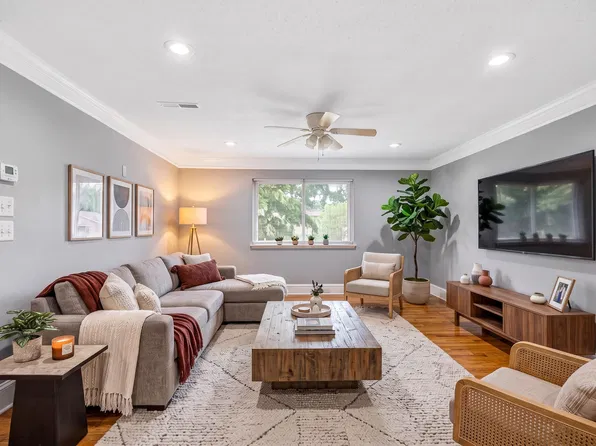 611 Andrea Ln #611, Hanahan, SC 29410