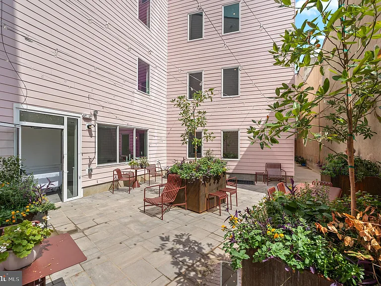 2456 Frankford Ave #8 — Photo 4